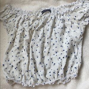 Brandy Melville lettuce top